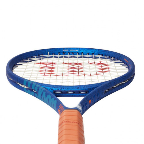 Теннисная ракетка Wilson Clash 100 V2.0 Roland Garros 2022 (295 гр.) 